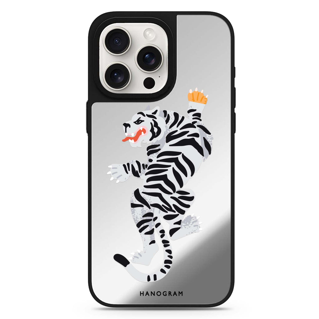 Tiger MagSafe compatible mirror case for iPhone 16/15/14 Pro Max and Pro, main view